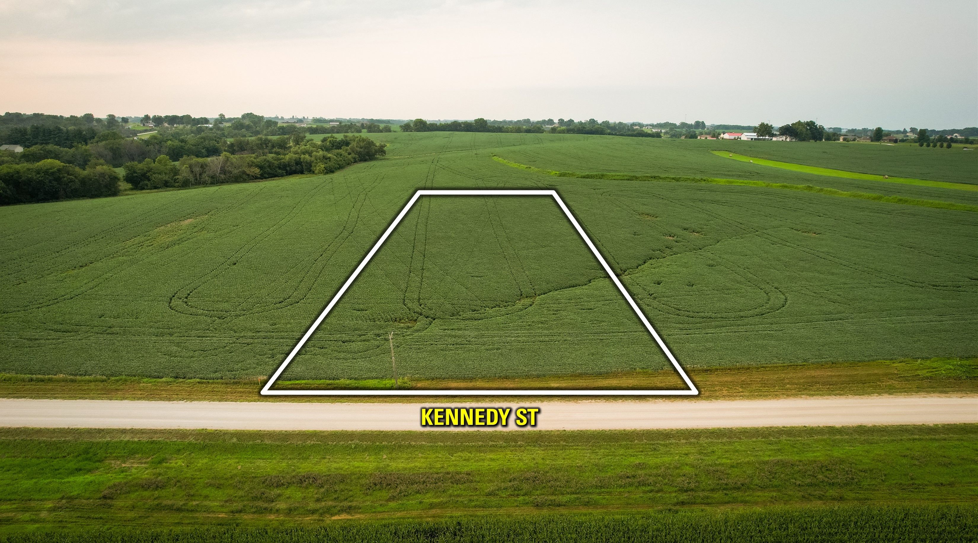 Listing Photo: East 2